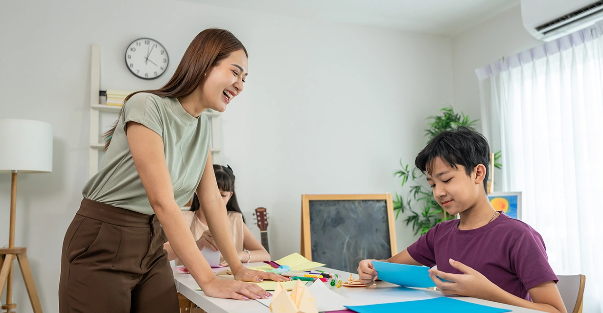 Child feeling stuck with reading while parent explains—NAPLAN inference practice