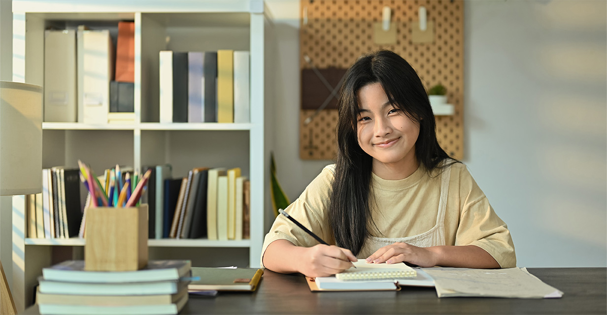 Child feeling stuck with reading while parent explains—NAPLAN inference practice