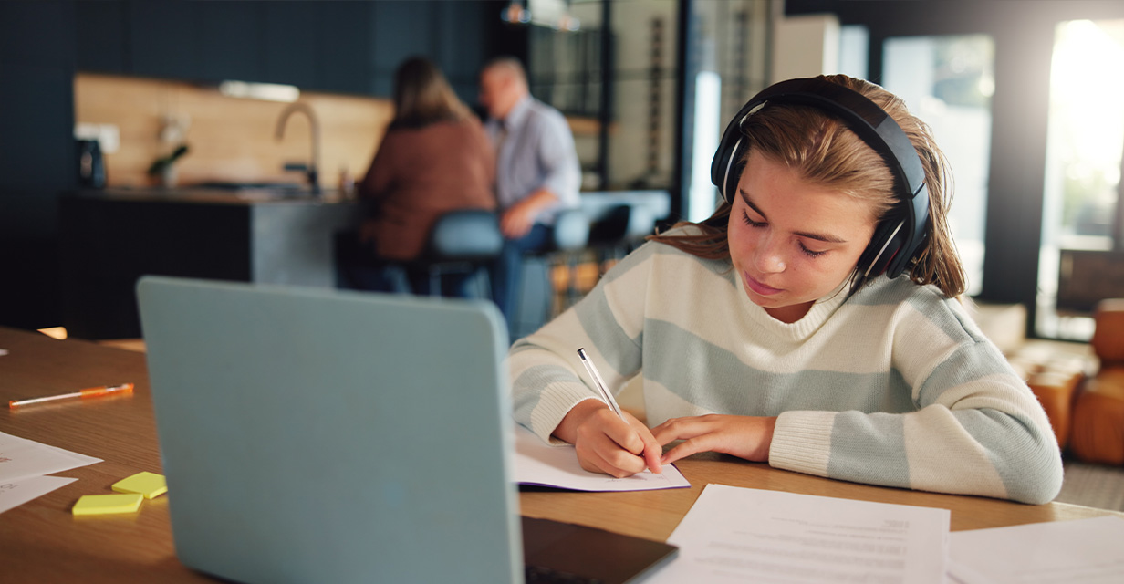 Child feeling stuck with reading while parent explains—NAPLAN inference practice
